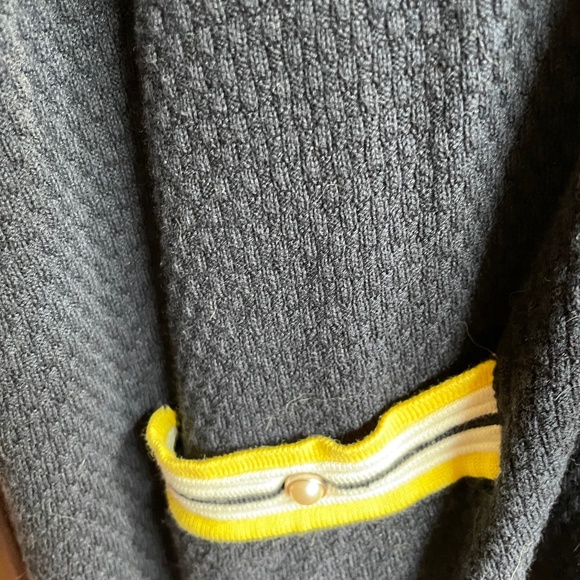Talbots Women's Navy and Yellow Sweater - Picture 6 of 11